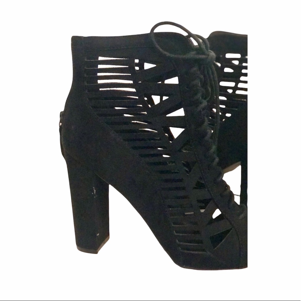 Black lace up sexy heels XOXO - Picture 3 of 6